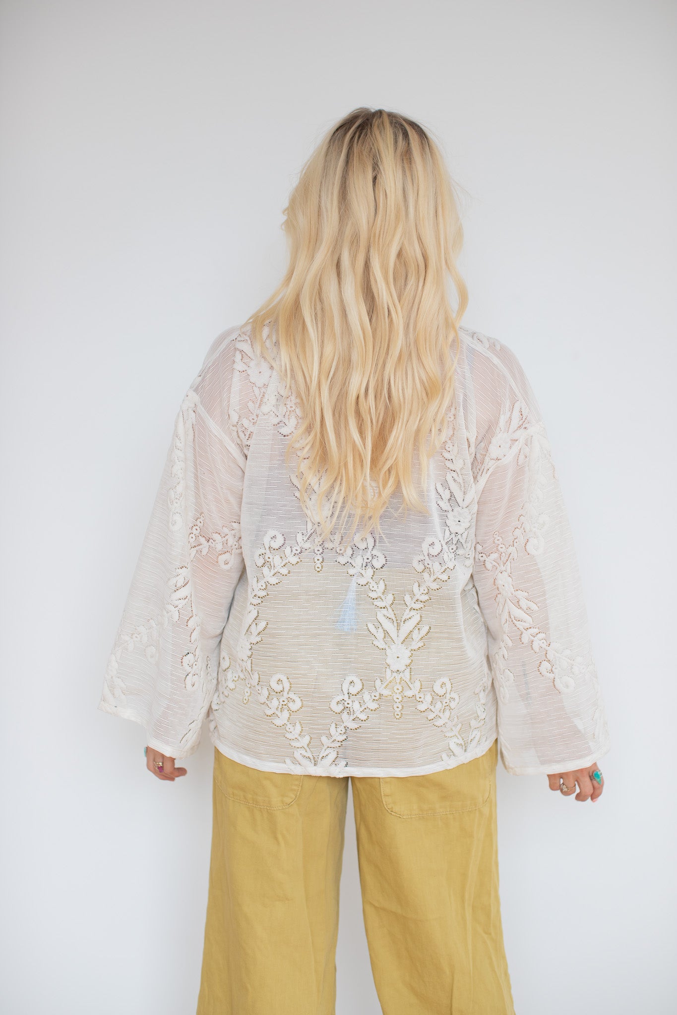 Lace Tie Up - C
