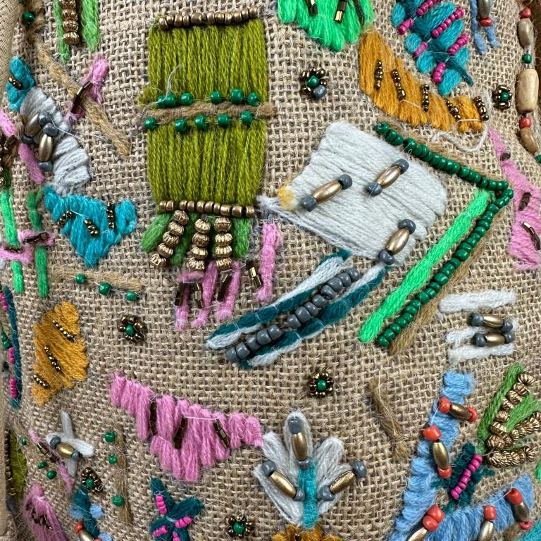 ELLEFLOWER - Artisan's Touch Embellished Jute Shoulder Bag