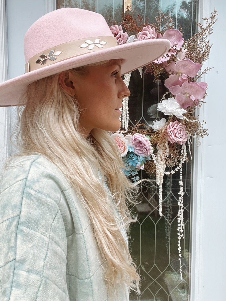 Elleflower - Iris Rancher Hat - ROSE QUARTZ WITH DETAILED BAND