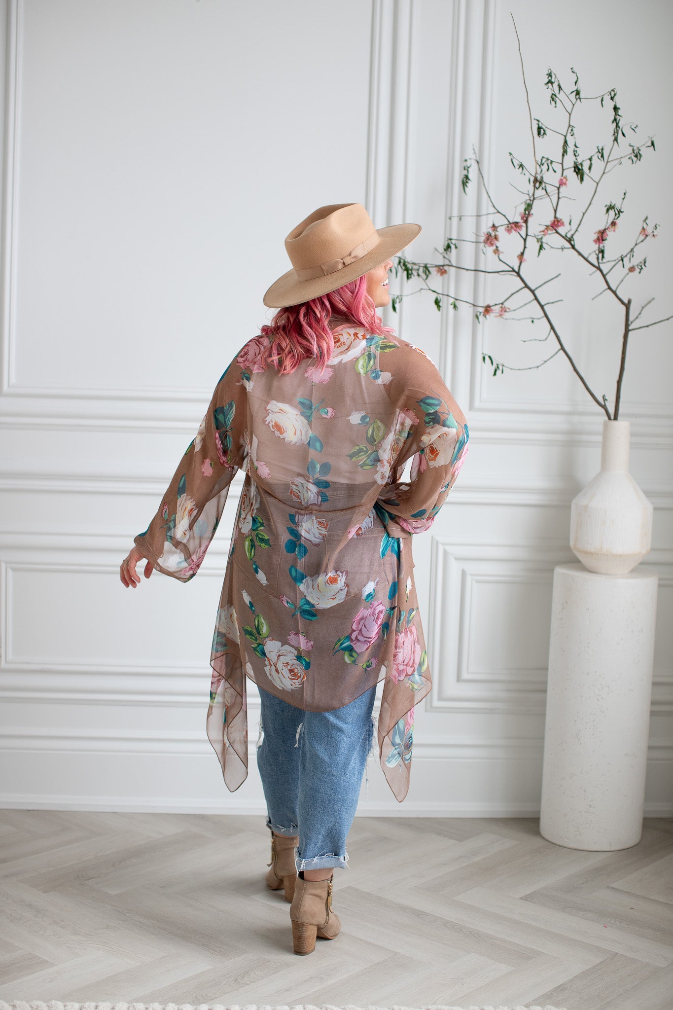 Fleetwood Jacket : spell  - L A T T E