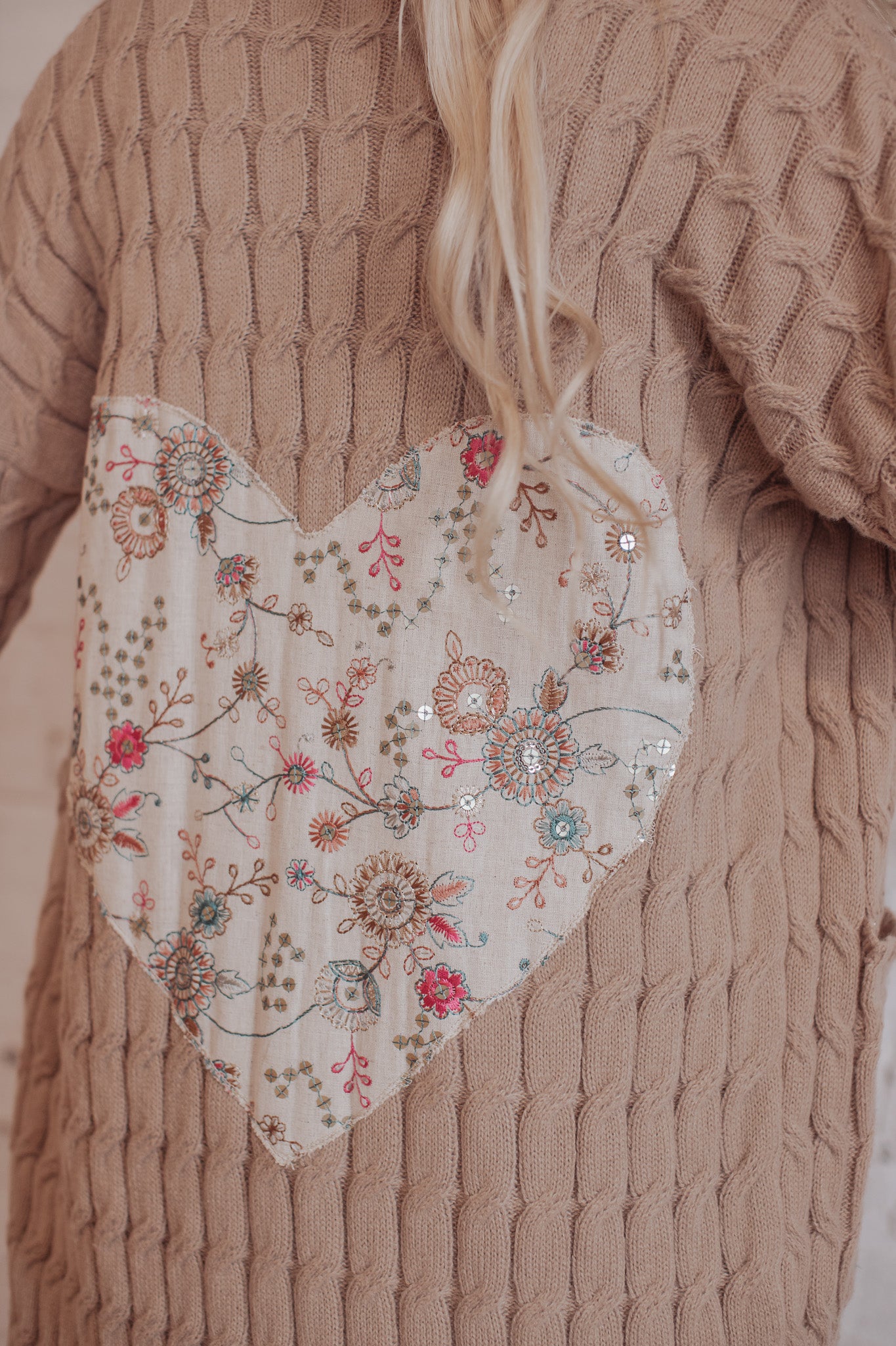 Cable Knit - Latte- Linen Heart