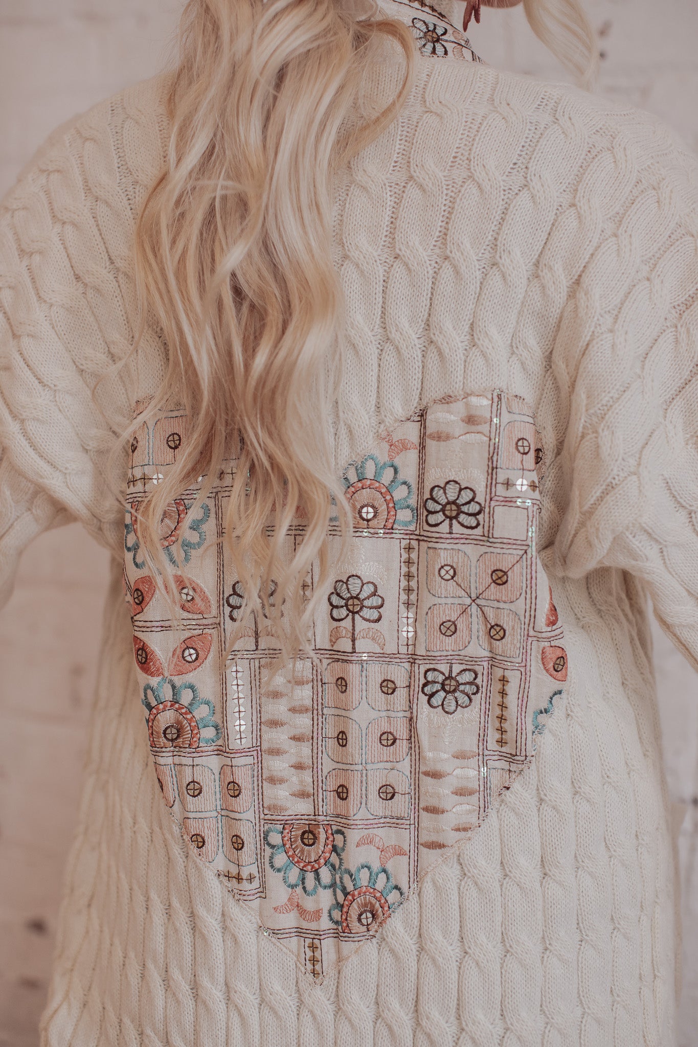 Cable Knit - Apricot Ivory- Linen Heart 2