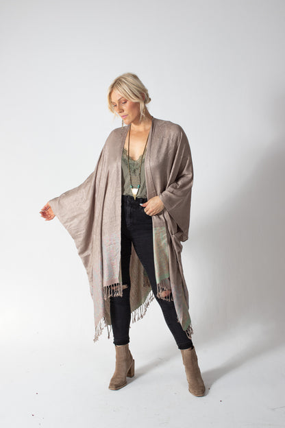 Aria Kimono - Creamy Pastel