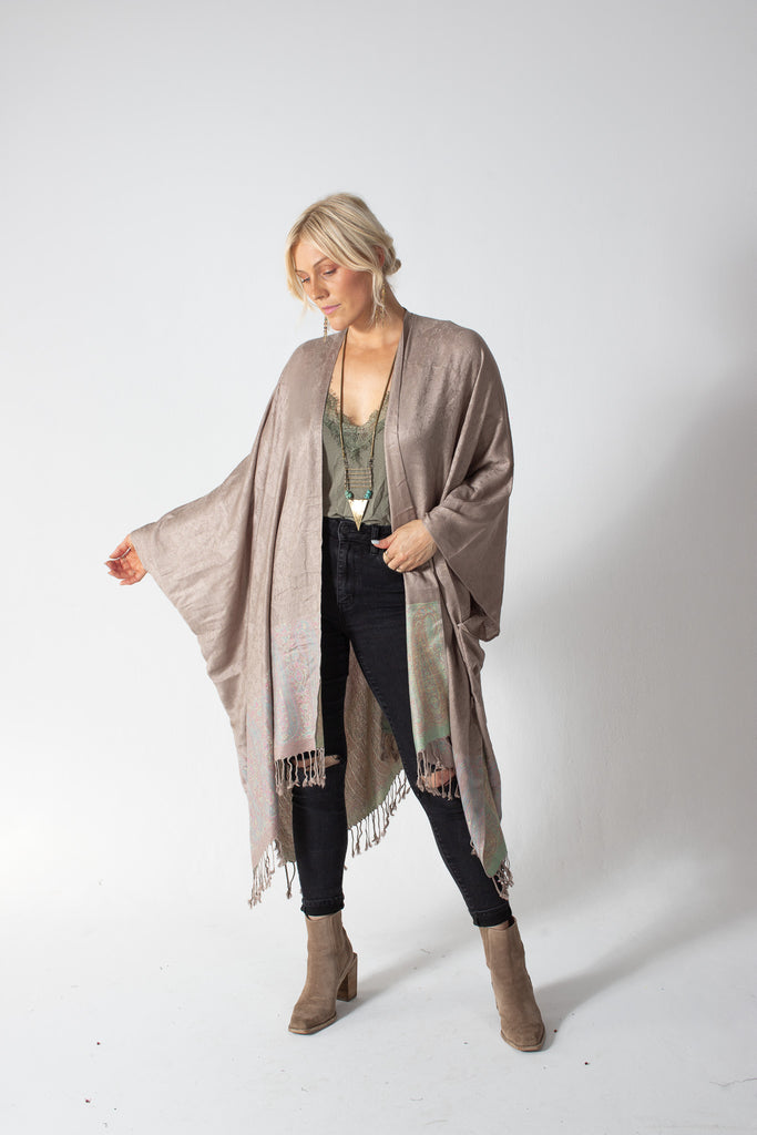 Aria Kimono - Creamy Pastel
