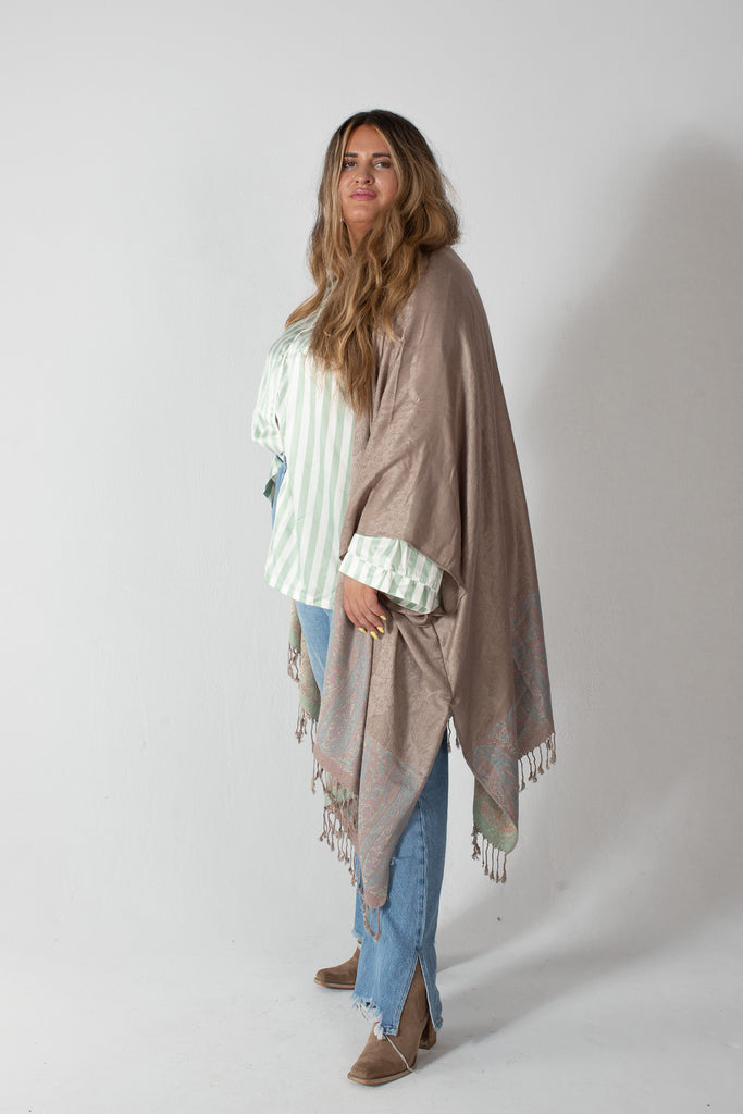 Aria Kimono - Creamy Pastel