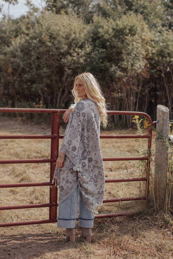 Wild Flower Kimono - Dove