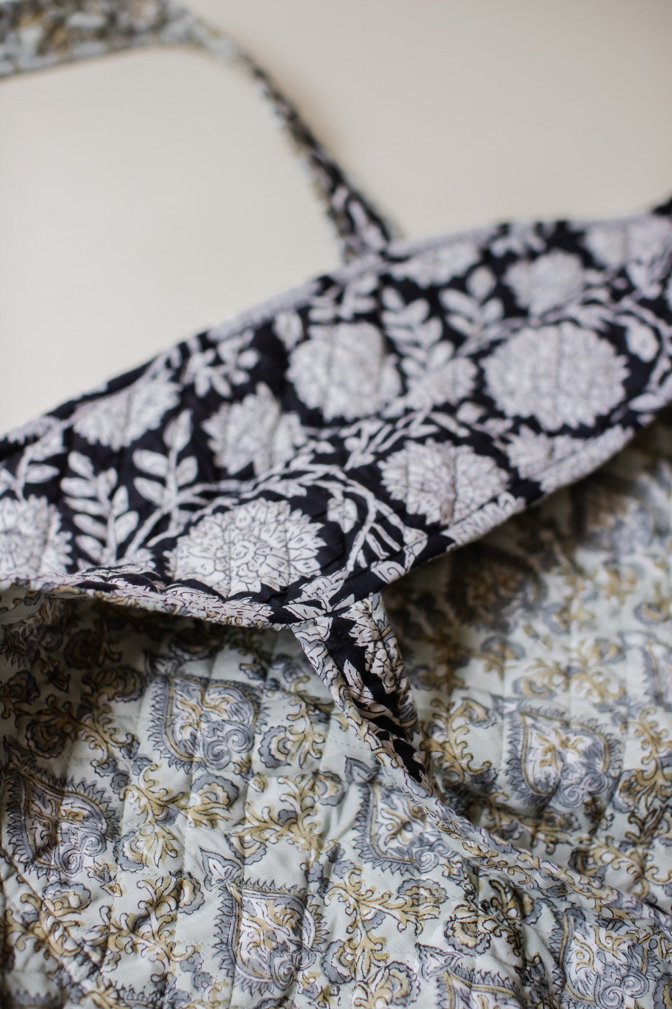 Quilted Carryall - Moon Petal
