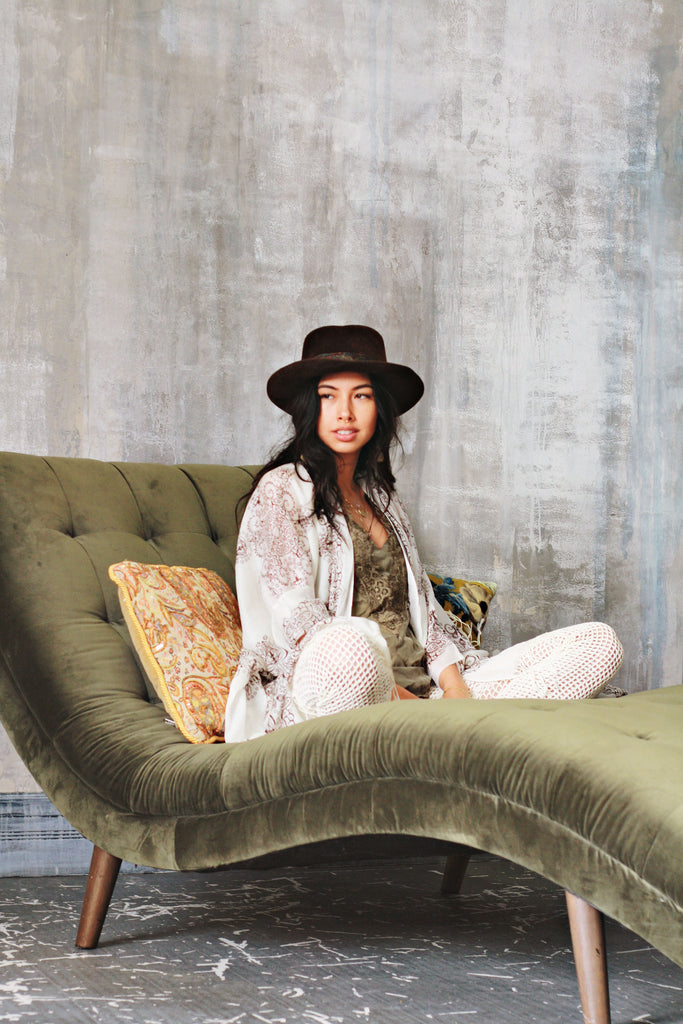 Frills & Thrills Kimono - M I D N I G H T