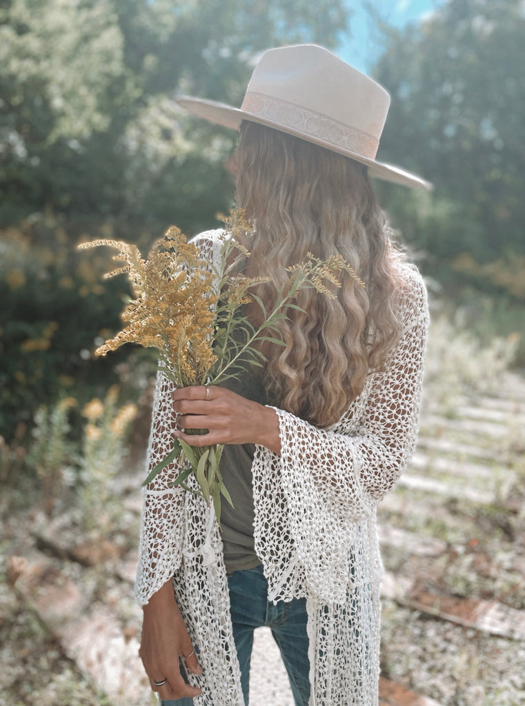 Elleflower - Ellie Fine Lace Duster- Cream
